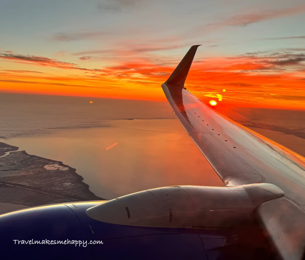Top 12 Best New Travel Gifts For 2024 (Travel Makes Me Happy)