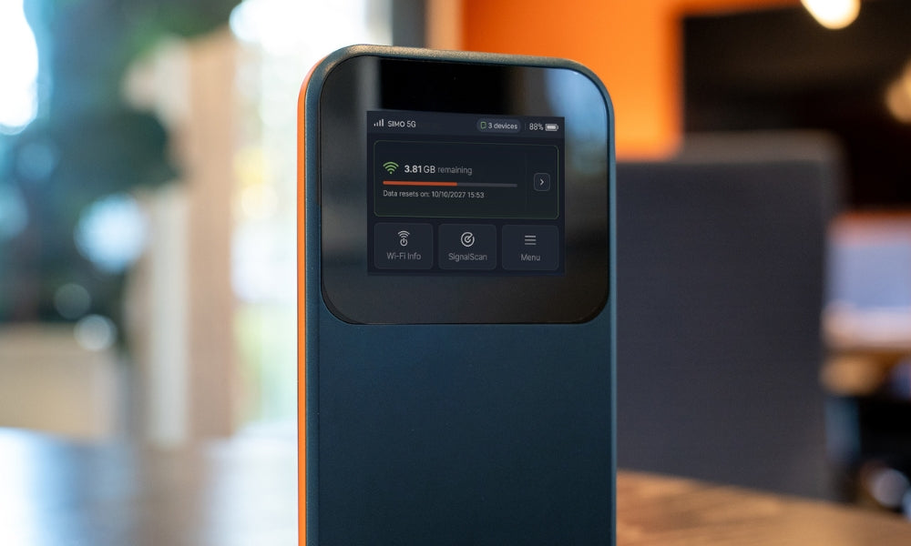 The Minimalist Executive: How the 78.8 g Solis Edge Redefines Mobile Clarity