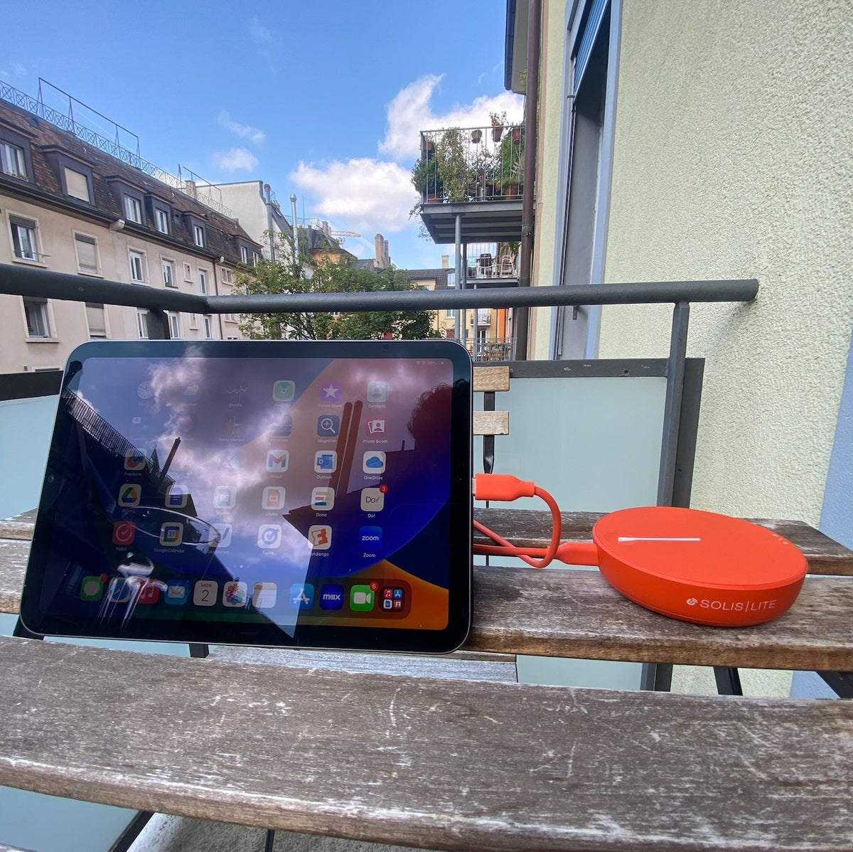 soliswifi hotspots Solis Lite Hotspot & Power Bank