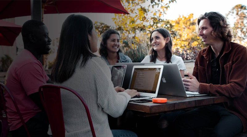 Multiple Friends Sharing Data
