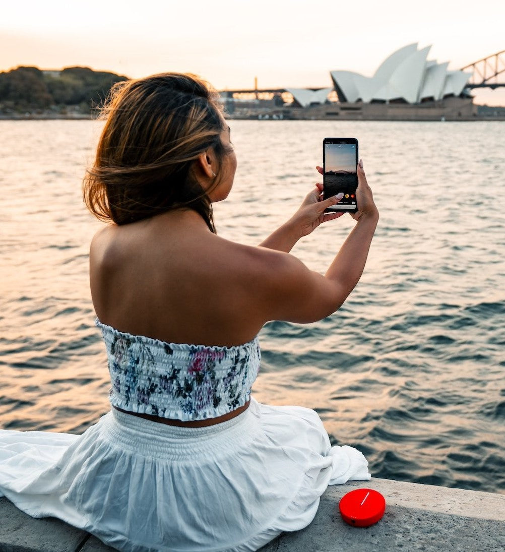 Solis Lite Hotspot + 1 Year Unlimited USA Data | SIMO